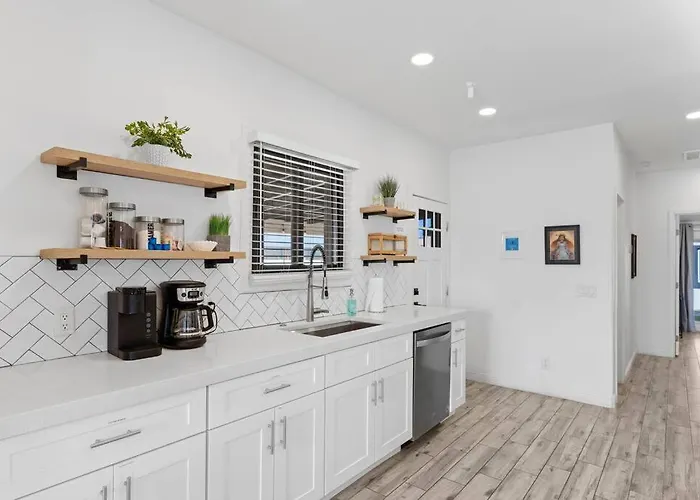 Charming House & In Downtown Apartment Phoenix