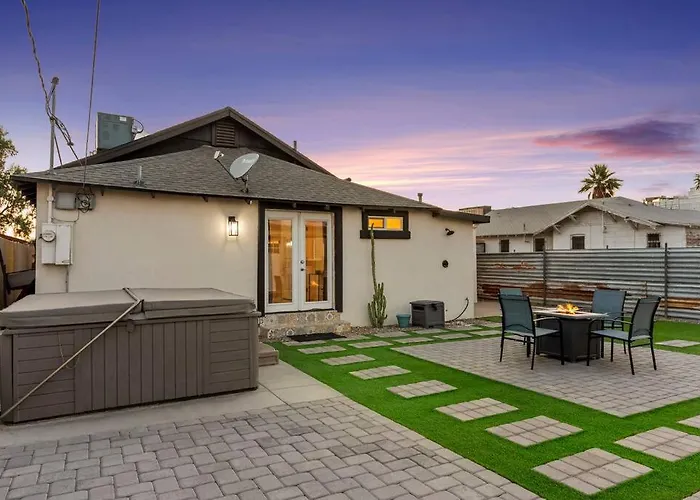 Charming House & In Downtown Apartment Phoenix